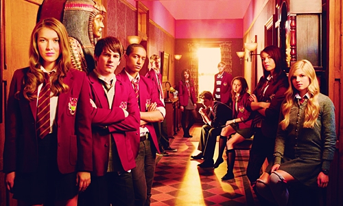House Of Anubis - The Breastplate Of Tutankhamun